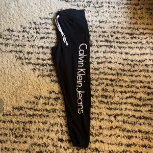 Women’s size medium Calvin Klein sweatpants